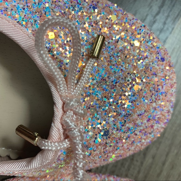 Pink sparkly shoes - Picture 3 of 3